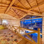 Villa Rustic Perfect For Couples In Kalkan *