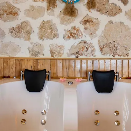 Villa Rustic Perfect For Couples In Kalkan