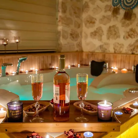 Rustic Perfect For Couples In Kalkan ヴィラ